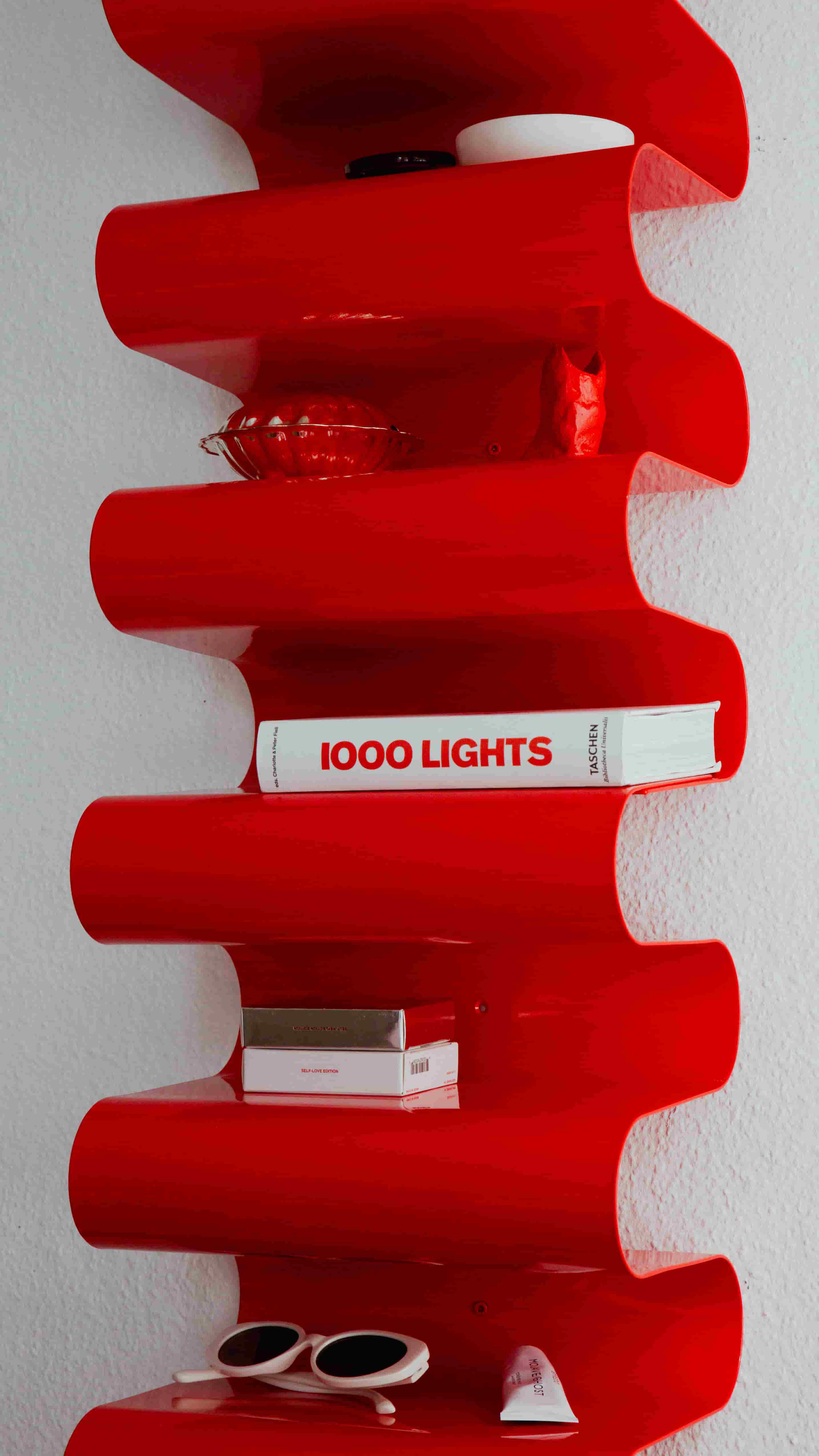 THE WAVY SHELF
