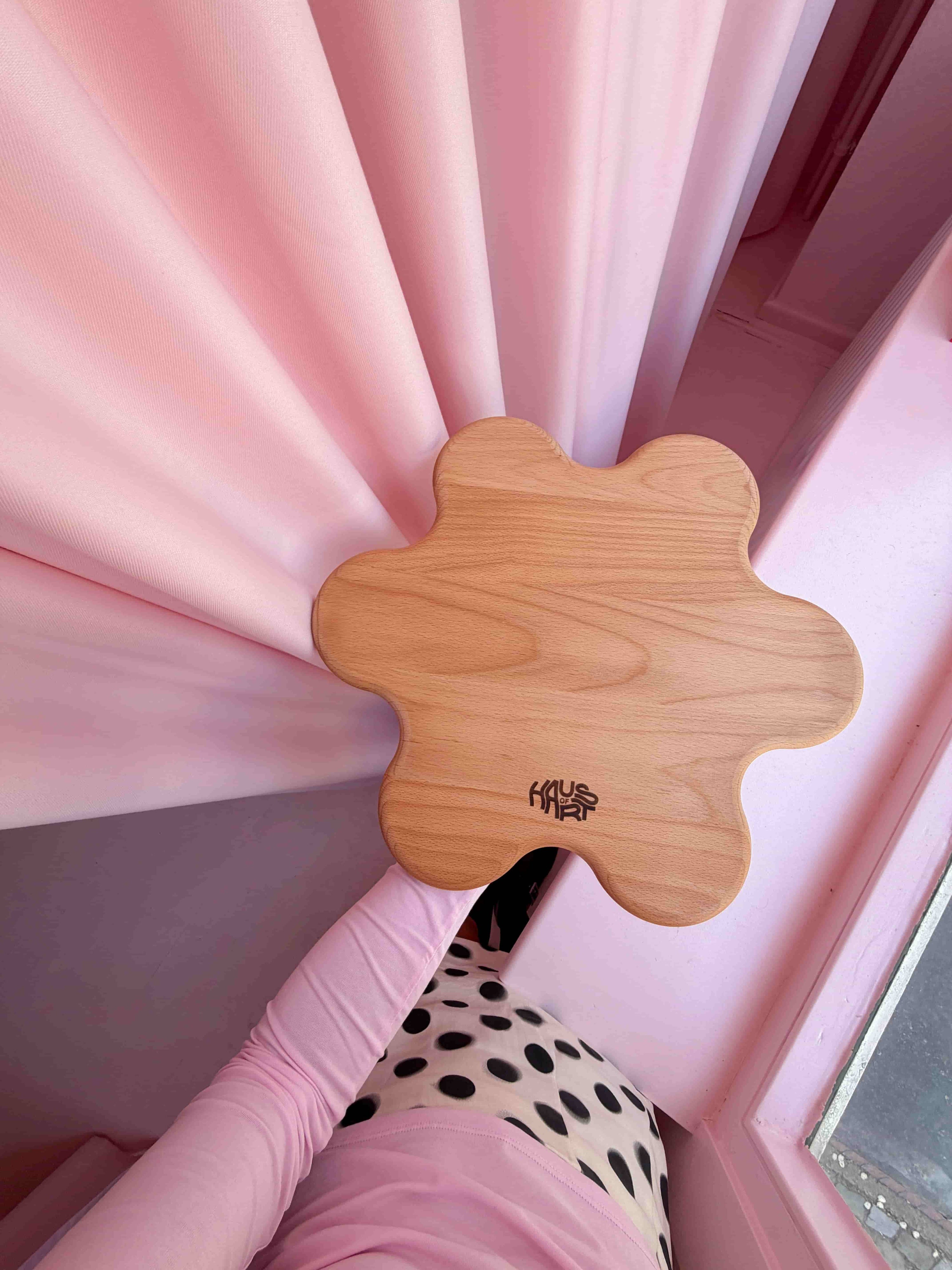 THE FLOWER Cutting Board