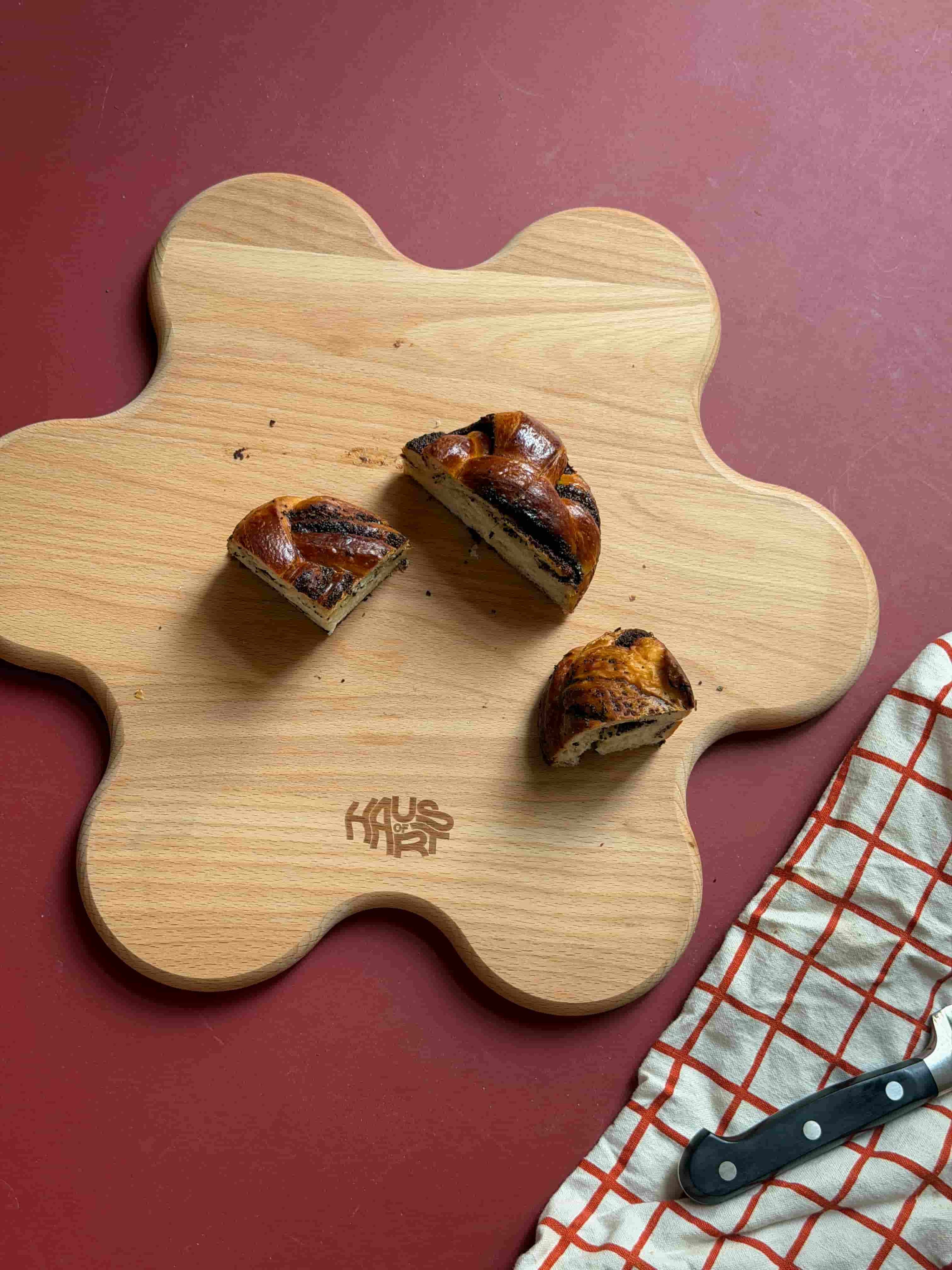 THE FLOWER Cutting Board