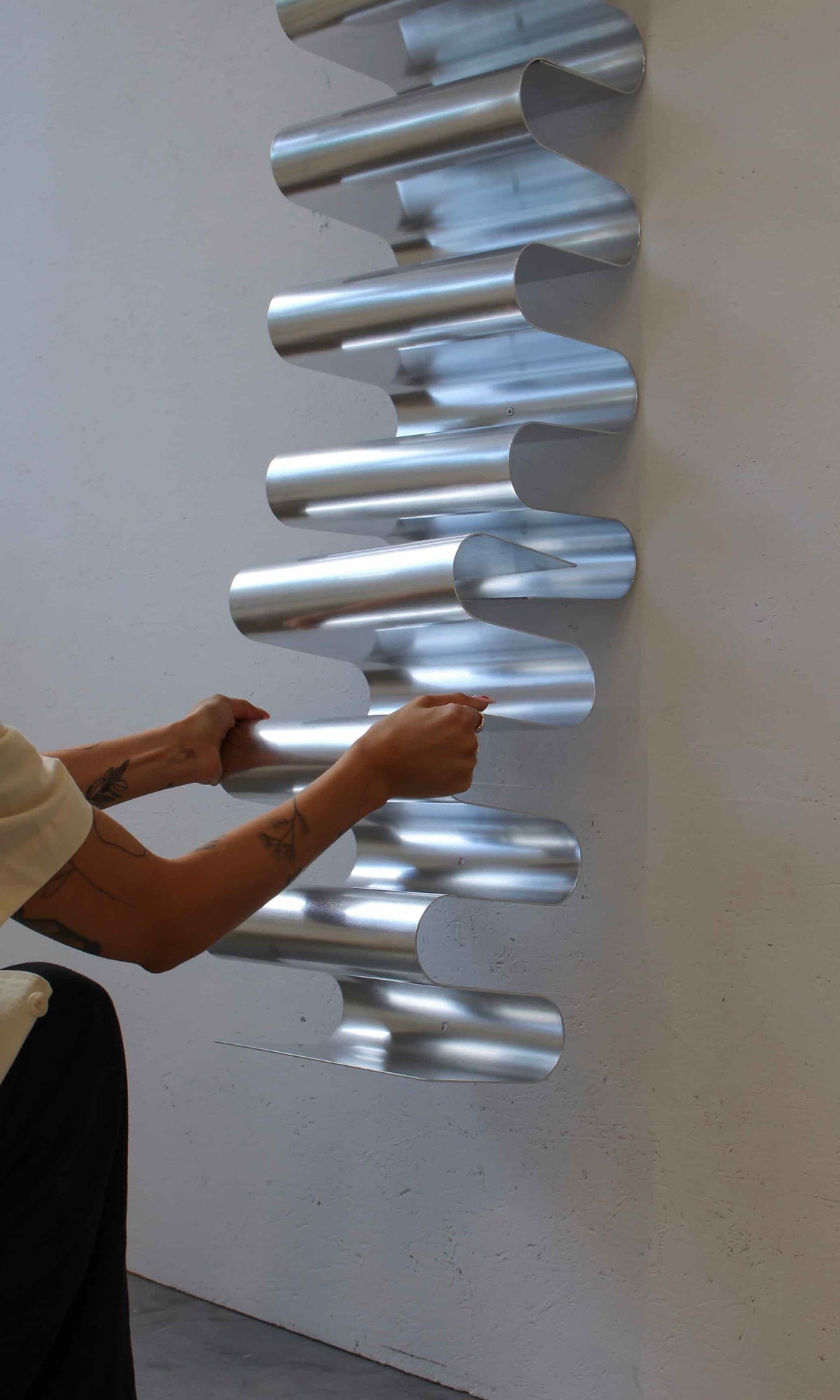 THE WAVY SHELF by Haus of Hart